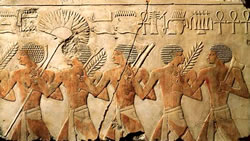 Цикличность, повторяемость фигур и элементов - один из принципов египетского искусства