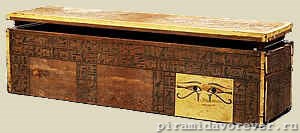 Деревянный саркофаг. XII династия. Музей Кунсткамера, Вена, Австрия