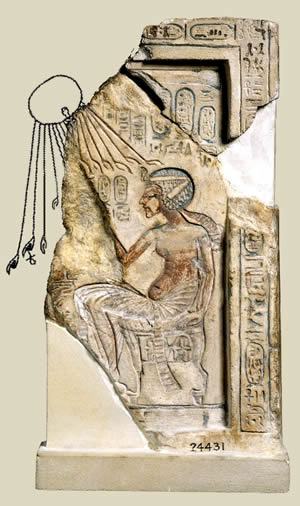 Бог Атон при фараоне Эхнатоне почитался как единственный бог