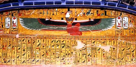 Исида с крыльями - традиционный образ для древнеегипетской иконографии