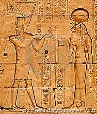 Фараон и Сехмет. Храм в Эдфу