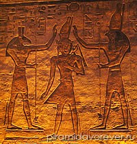 Фараон Рамзес II c Cетом и Горусом