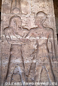 Сокар и фараон Сети I. Рельеф на портике храма Сети I в Абидосе