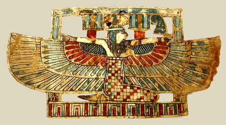 Египетская богиня истины Маат  с крыльями. Украшение мумии. Льняной картон. Многохромовая краска. Период Птолемеев. Виктория-музей, Уппсала